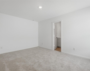 801 Wagtail Drive - Photo Thumbnail 9