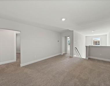 1219 Dye Boulevard - Photo Thumbnail 8