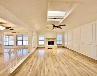807 Fondren Drive - Photo Thumbnail 7