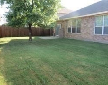 483 Forest Lane - Photo Thumbnail 1