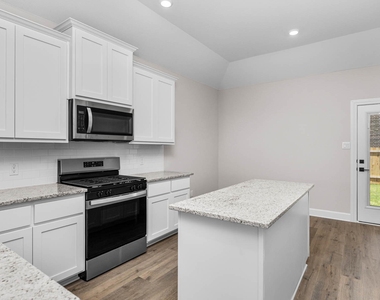 602 Princeton Heights Boulevard - Photo Thumbnail 2