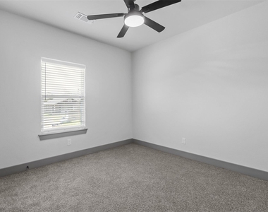 405 W Hull Street - Photo Thumbnail 7