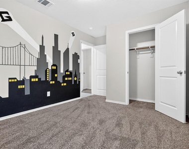 1111 Meadow Side Drive - Photo Thumbnail 3