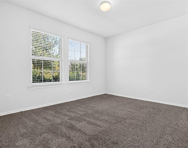 1111 Meadow Side Drive - Photo Thumbnail 14