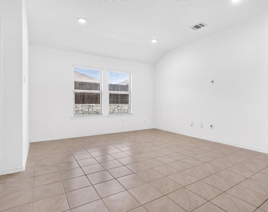 1111 Meadow Side Drive - Photo Thumbnail 21
