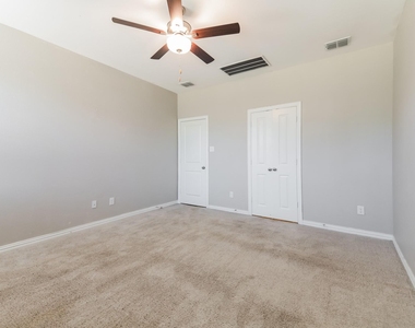 2324 O Keefe Drive - Photo Thumbnail 9