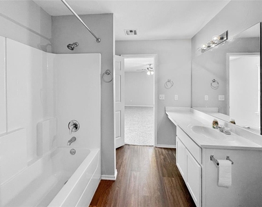 3517 Se 94th Street - Photo Thumbnail 7