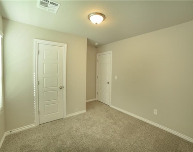 4216 Sw Moonlight Road - Photo Thumbnail 6