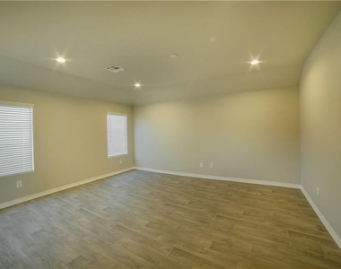 4216 Sw Moonlight Road - Photo Thumbnail 15