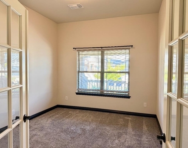 10432 Nw 33rd Street - Photo Thumbnail 16