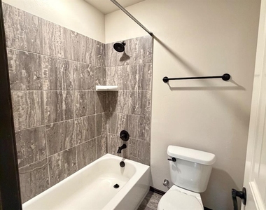 10432 Nw 33rd Street - Photo Thumbnail 12