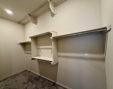 10432 Nw 33rd Street - Photo Thumbnail 8