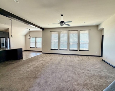 10432 Nw 33rd Street - Photo Thumbnail 4