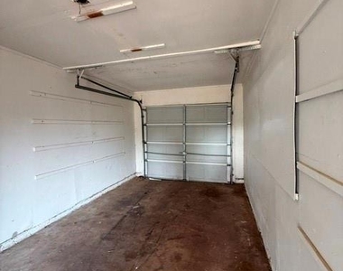 917 N Danville Drive - Photo Thumbnail 9