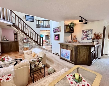2825 Tealwood Drive - Photo Thumbnail 5