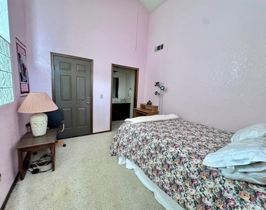 2825 Tealwood Drive - Photo Thumbnail 25