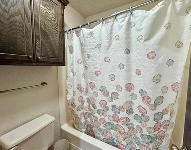 2825 Tealwood Drive - Photo Thumbnail 26