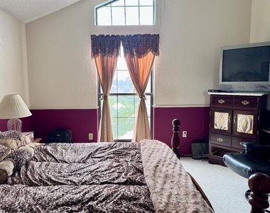 2825 Tealwood Drive - Photo Thumbnail 16