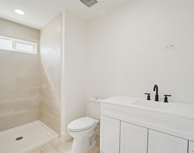 341 Bryan - Photo Thumbnail 20