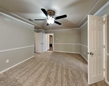 1733 Brighton Drive - Photo Thumbnail 11
