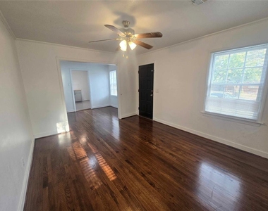 3824 Nw 25th Street - Photo Thumbnail 2