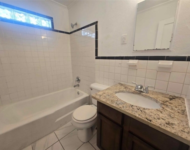 3824 Nw 25th Street - Photo Thumbnail 12