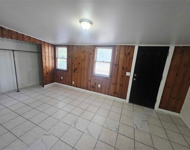 3824 Nw 25th Street - Photo Thumbnail 9