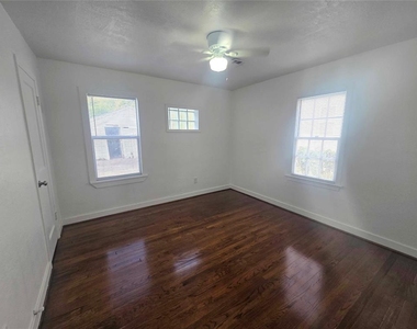 3824 Nw 25th Street - Photo Thumbnail 13