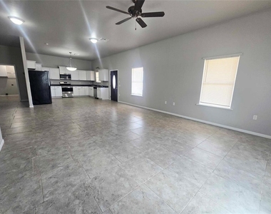 2851 Cobalt Court Nw - Photo Thumbnail 2