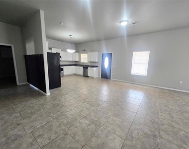 2851 Cobalt Court Nw - Photo Thumbnail 3