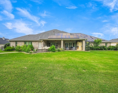 4428 Lake Breeze Drive - Photo Thumbnail 37
