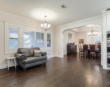 4428 Lake Breeze Drive - Photo Thumbnail 9