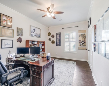 4428 Lake Breeze Drive - Photo Thumbnail 24