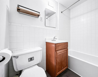 146 East 39th Street - Photo Thumbnail 5