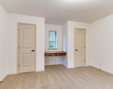805 Nw 193rd Street - Photo Thumbnail 27