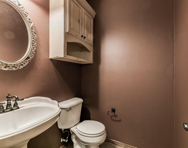 805 Nw 193rd Street - Photo Thumbnail 14