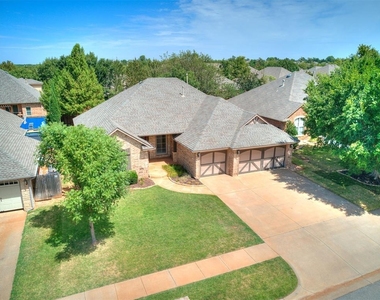 805 Nw 193rd Street - Photo Thumbnail 41