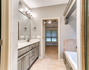 805 Nw 193rd Street - Photo Thumbnail 31