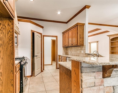 805 Nw 193rd Street - Photo Thumbnail 15