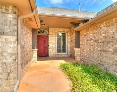 805 Nw 193rd Street - Photo Thumbnail 2