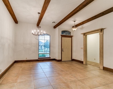 805 Nw 193rd Street - Photo Thumbnail 7
