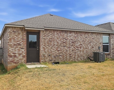 11832 Nw 94th Street - Photo Thumbnail 33