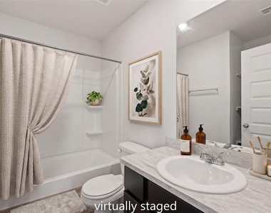 11832 Nw 94th Street - Photo Thumbnail 7