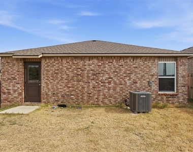 11832 Nw 94th Street - Photo Thumbnail 32