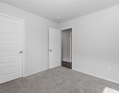 11832 Nw 94th Street - Photo Thumbnail 27