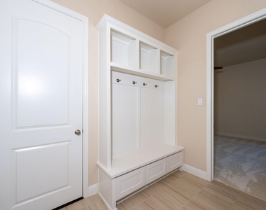 1730 Sweetwater Lane - Photo Thumbnail 35