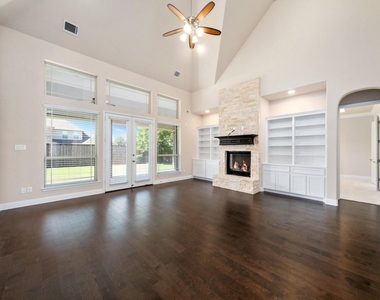 1730 Sweetwater Lane - Photo Thumbnail 6
