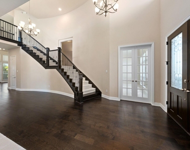 1730 Sweetwater Lane - Photo Thumbnail 5