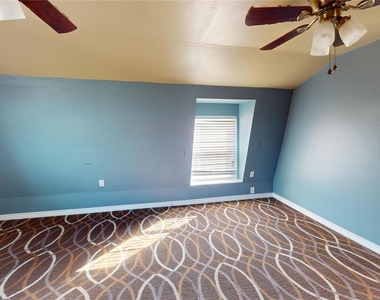10987 Windy Lane - Photo Thumbnail 12