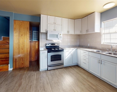 10987 Windy Lane - Photo Thumbnail 2